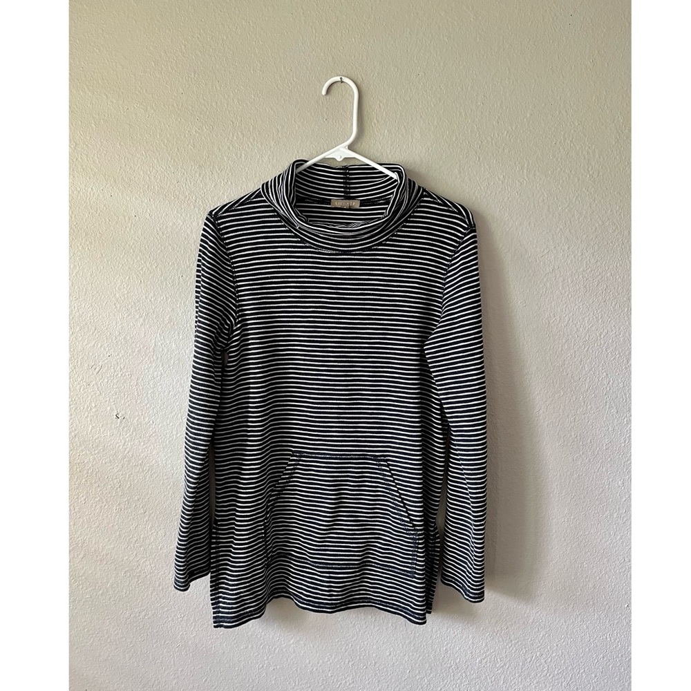 Lilla P sweatshirt. Medium